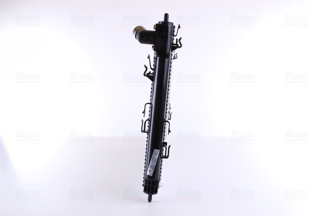 Engine cooling radiator Nissens 636033