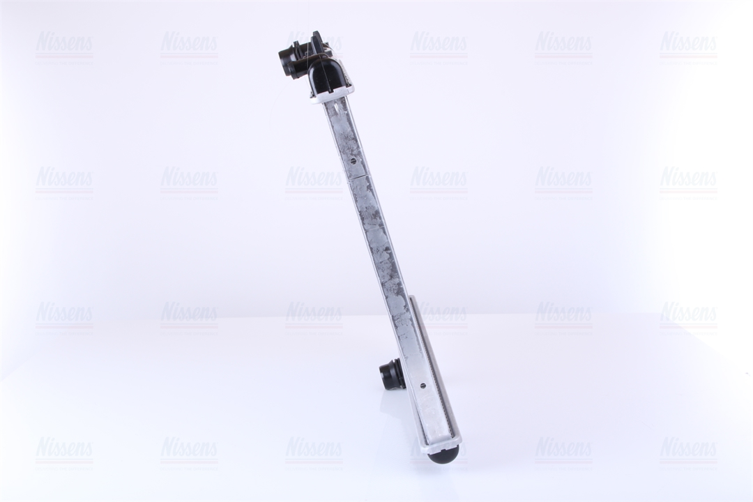 Engine cooling radiator Nissens 636029