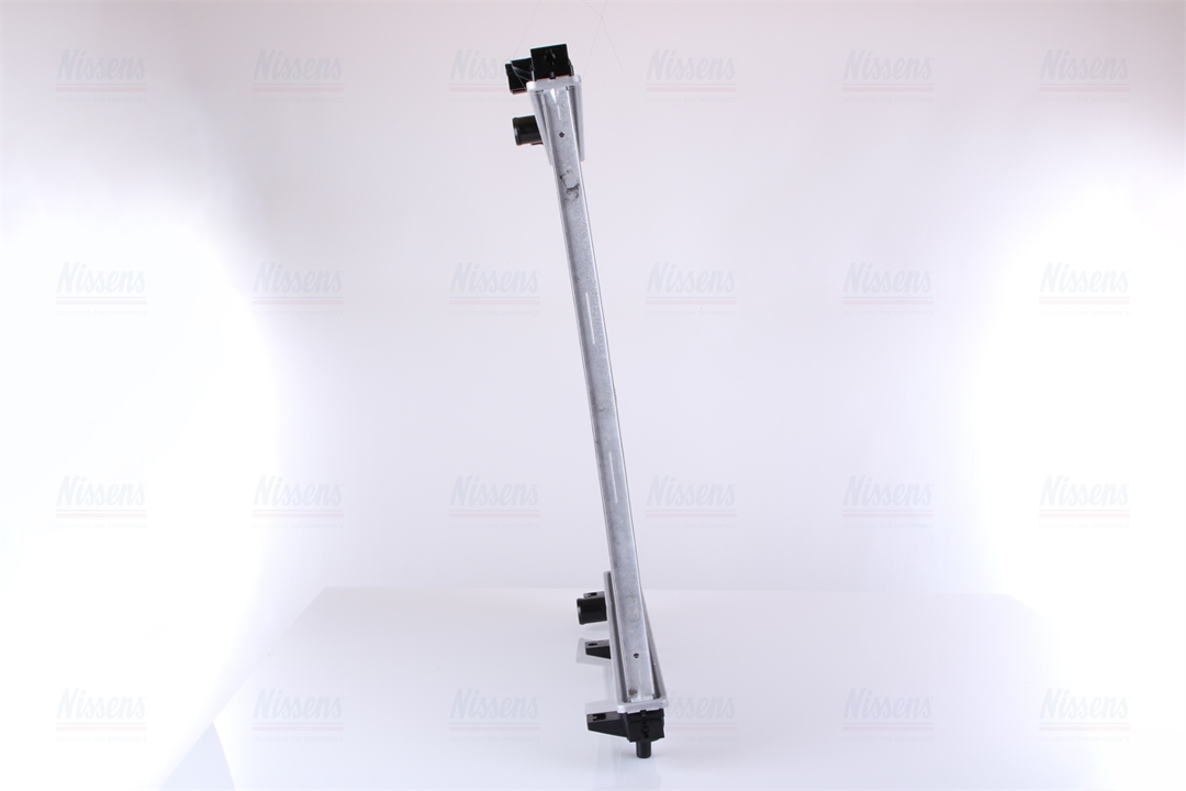 Engine cooling radiator Nissens 666226