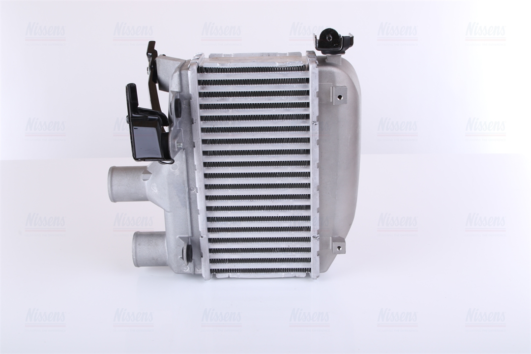 Intercooler, charger Nissens 96164