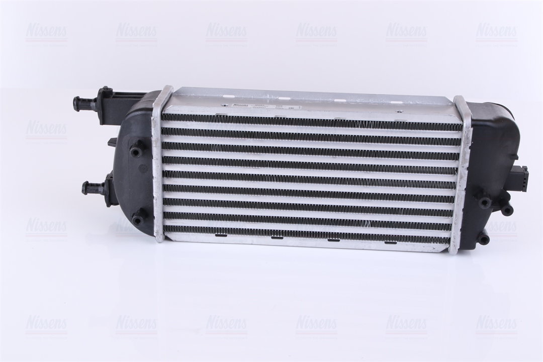 Intercooler, charger Nissens 96267