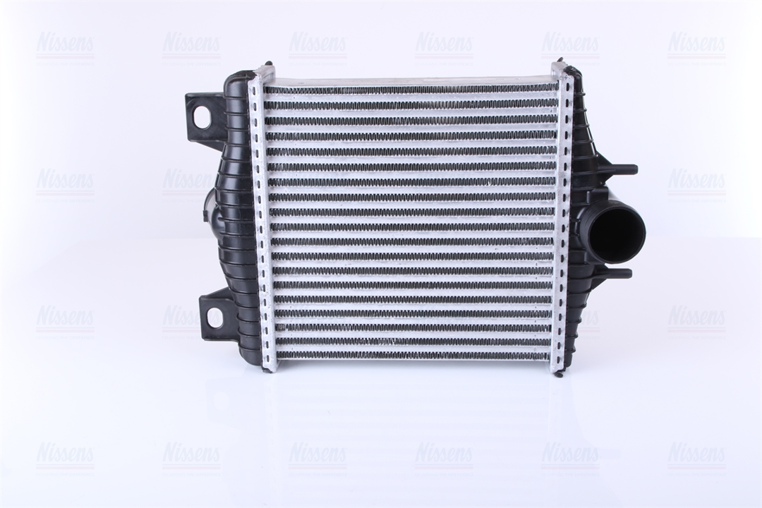 Intercooler, charger Nissens 961427