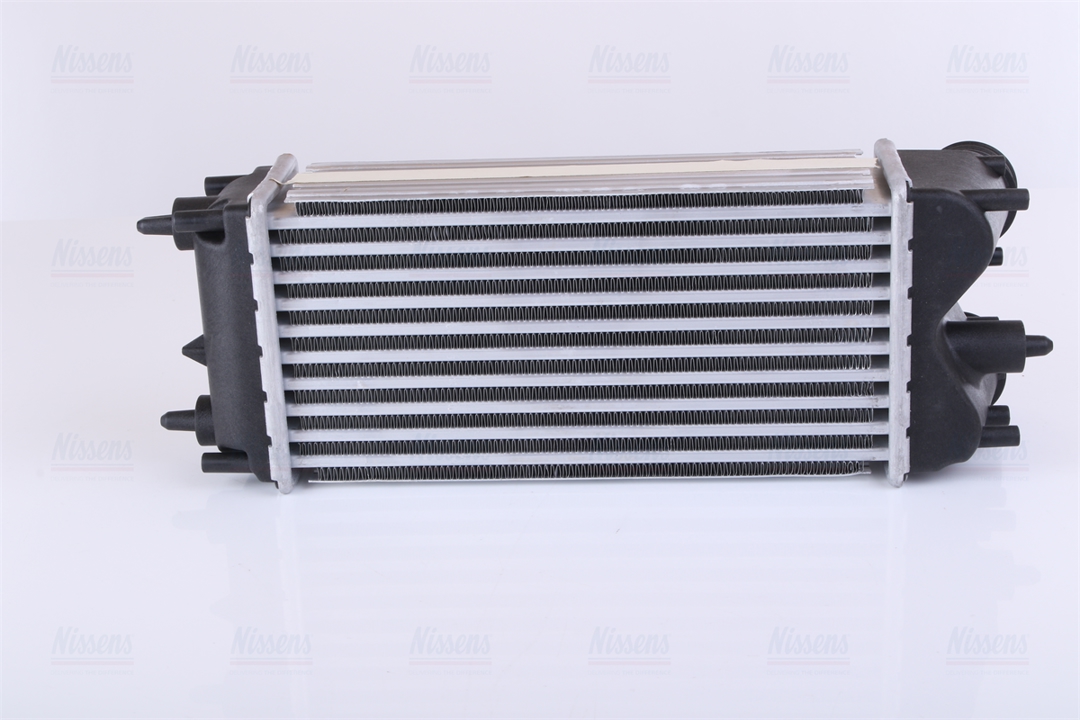 Intercooler, charger Nissens 96357