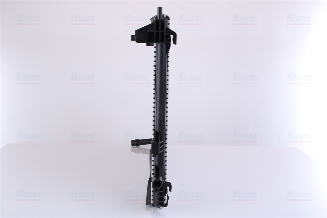 Engine cooling radiator Nissens 606910