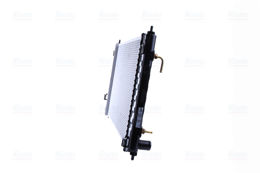 Engine cooling radiator Nissens 606790