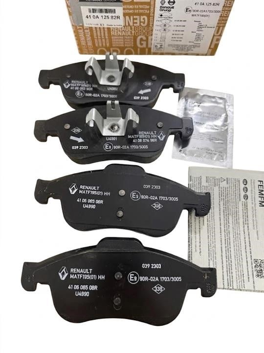 410A12582R Renault Front disc brake pads, set