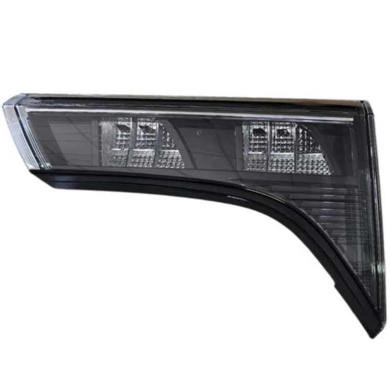 3570163T00000 Suzuki Tail lamp right