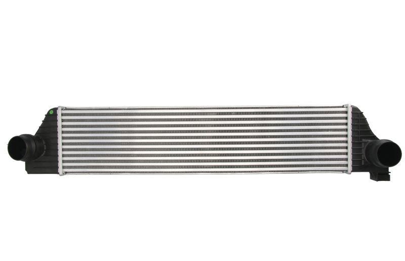 Intercooler charger Nissan NV400: 96501 Nissens Intercooler, charger