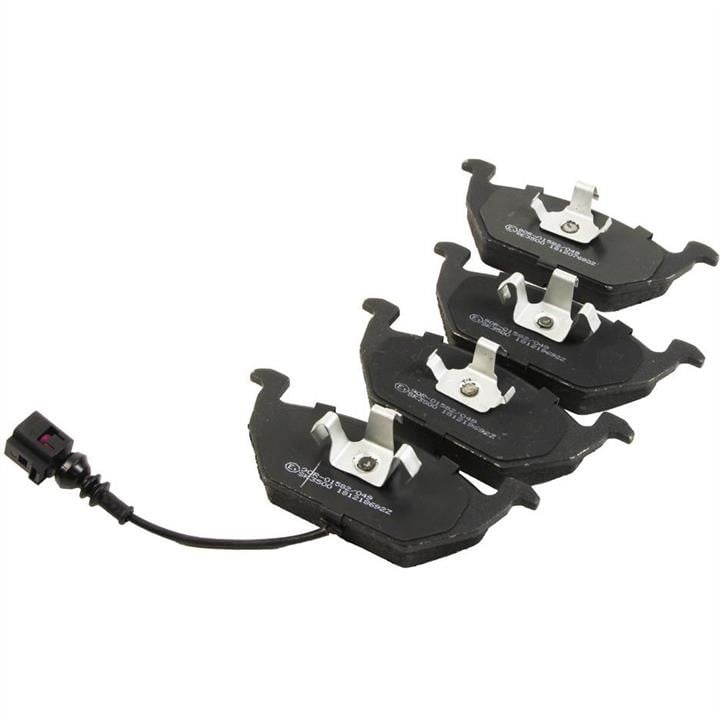 05P692 LPR Front disc brake pads, set