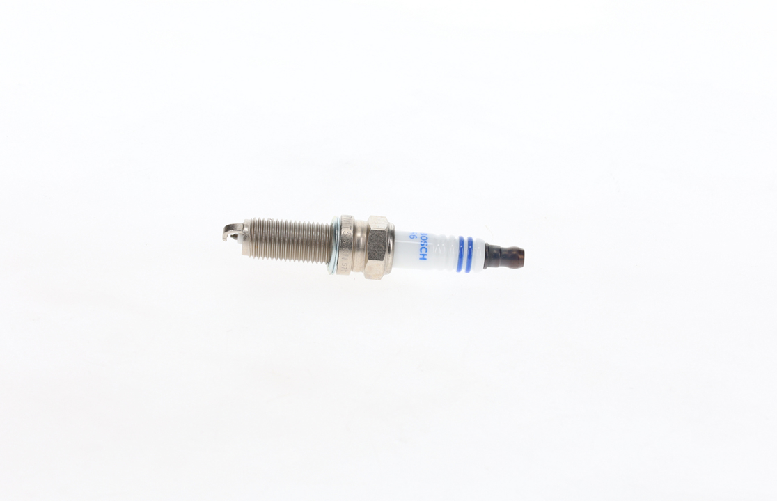 Spark plug Bosch 0 242 135 588