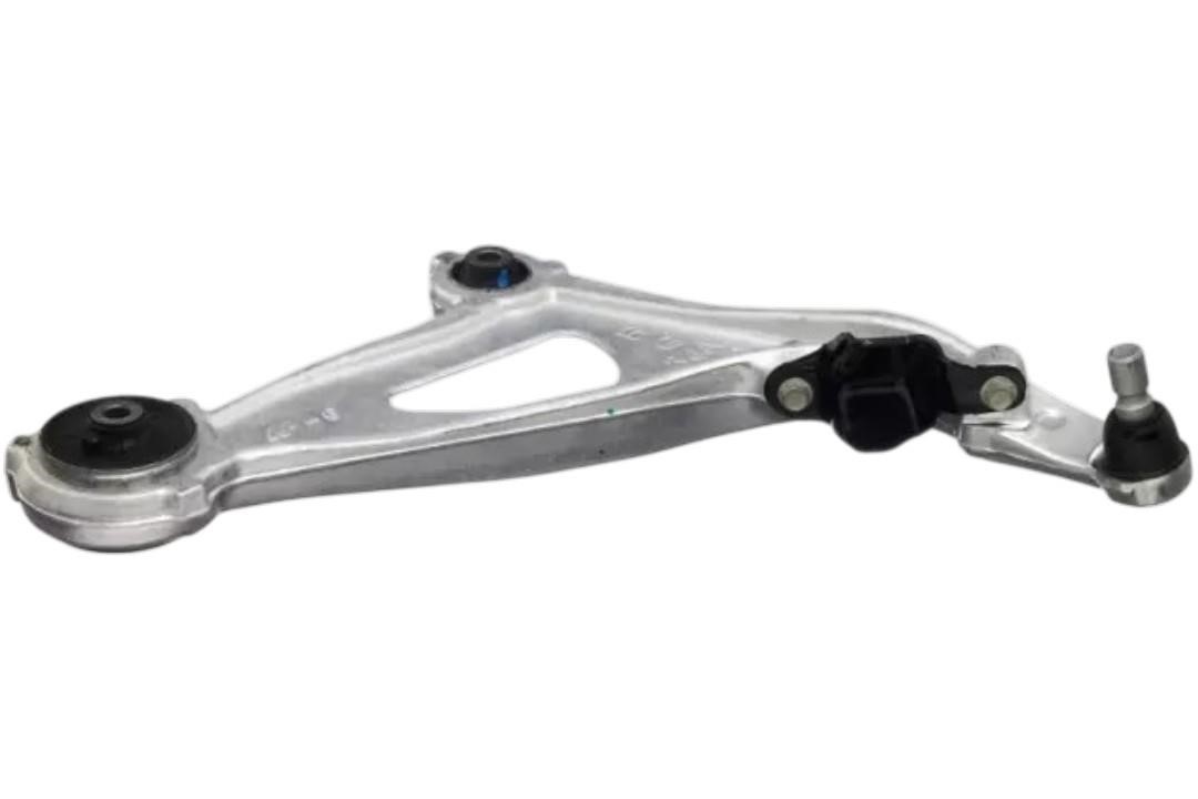 Nissan 54500-3JA0D Front right lower control arm 545003JA0D 545003JA0D Nissan Front right lower control arm