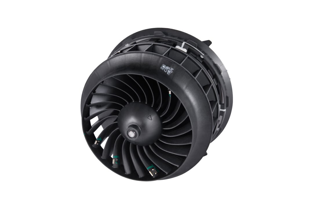 Car air conditioning Mercedes AMG GT (X290): 715090 Valeo Blower motor