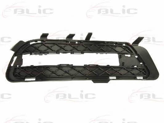 Front bumper grill Blic 6502-07-3529916P