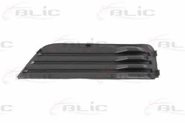 Front bumper grill Blic 6502-07-2533995PP
