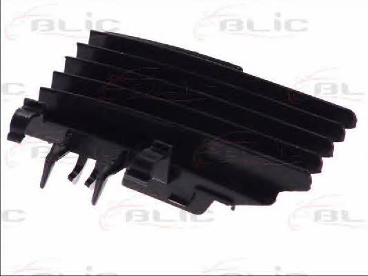 Front bumper grill Blic 6502-07-5078997PP
