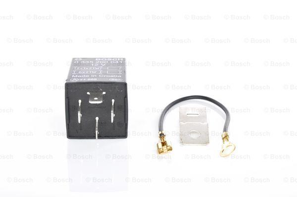 Bosch Direction indicator relay – price 137 PLN