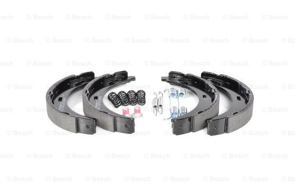 Handbrake shoes Bosch 0 986 487 582