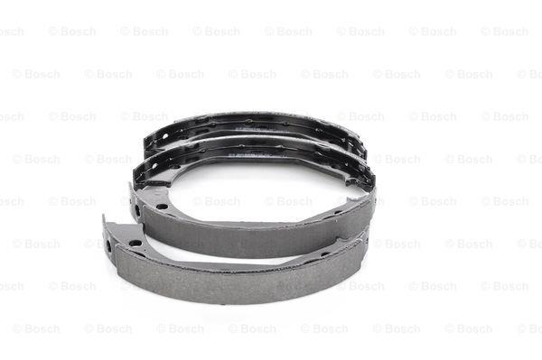 Handbrake shoes Bosch 0 986 487 607