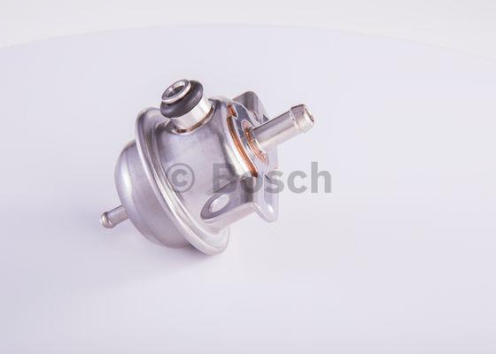 Fuel pulsation damper Bosch F 000 DR9 710