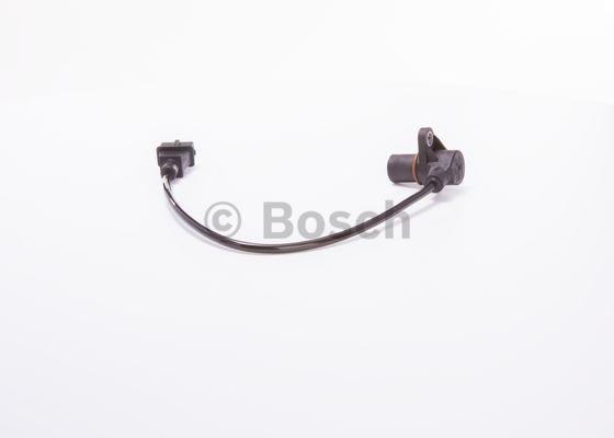 Camshaft position sensor Bosch 0 281 002 165