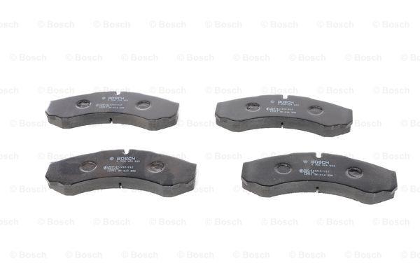 Brake pad set Bosch 0 986 424 833