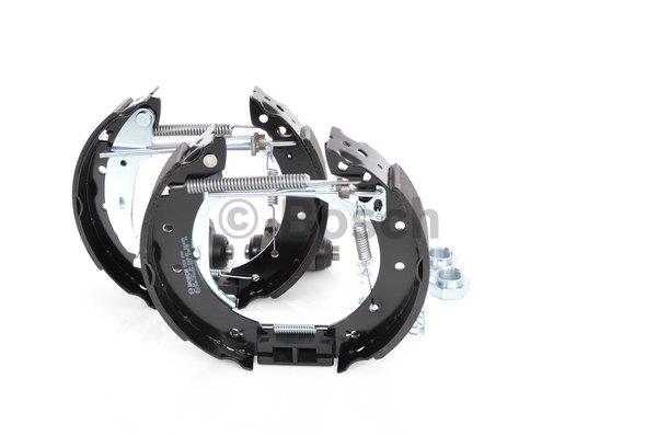 Brake shoe set Bosch 0 204 114 549