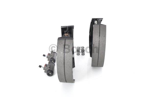 Brake shoe set Bosch 0 204 114 609