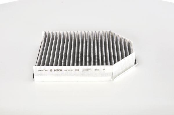 Cabin filter with activated carbon Bosch 1 987 435 509