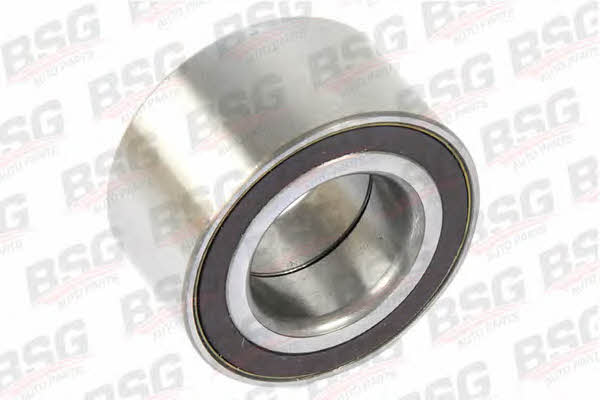 BSG 30-605-012 Front Wheel Bearing Kit 30605012