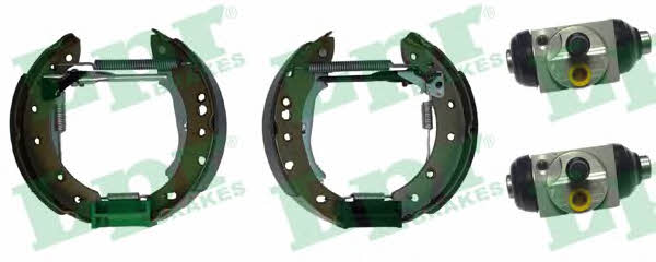 LPR OEK688 Brake shoes with cylinders, set OEK688