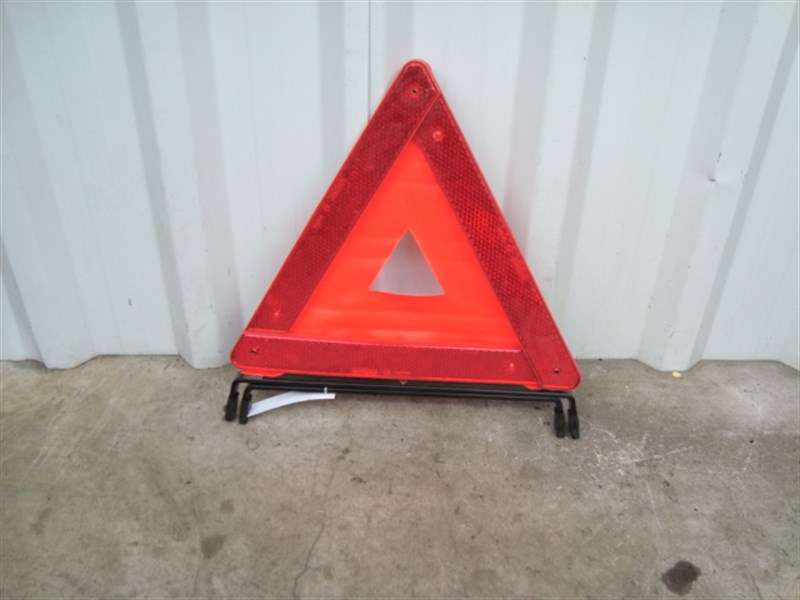 Mercedes A 170 890 01 97 Emergency stop sign A1708900197
