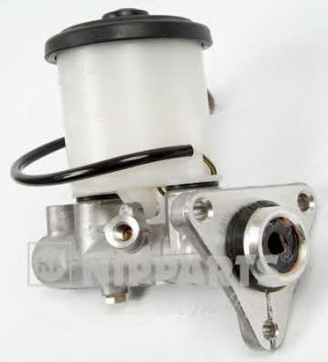 Nipparts J3102057 Brake Master Cylinder J3102057