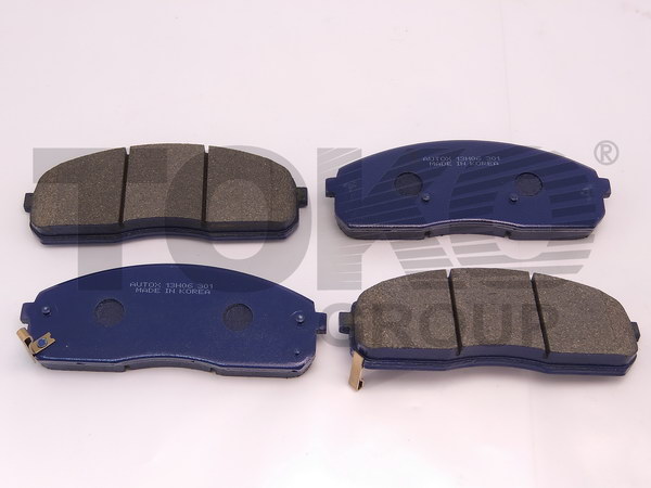 Toko T2104035 AUTOX Front disc brake pads, set T2104035AUTOX