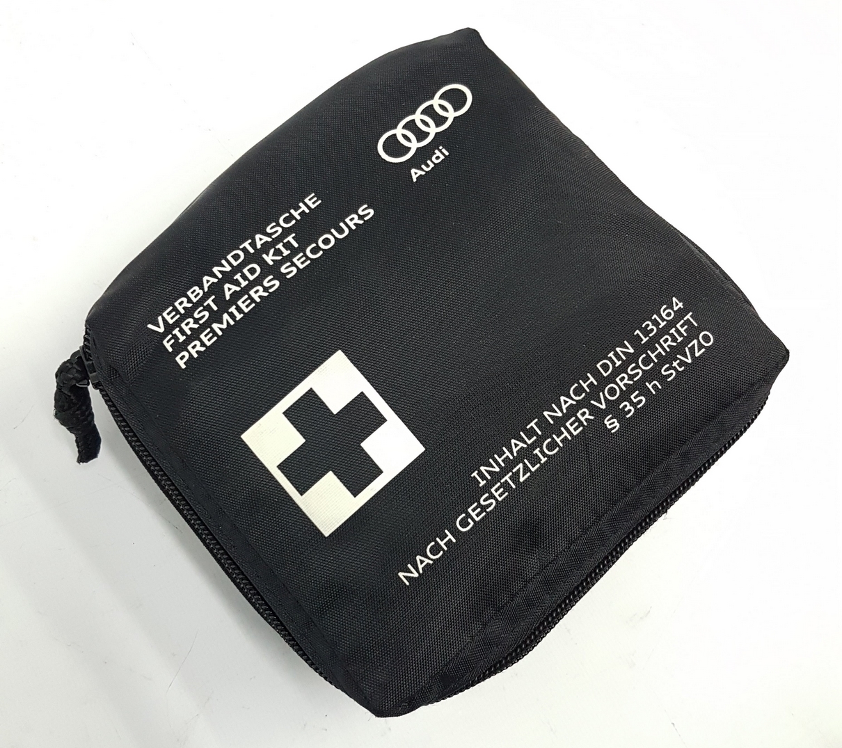 VAG 8J7860282C The first-aid kit is automobile 8J7860282C